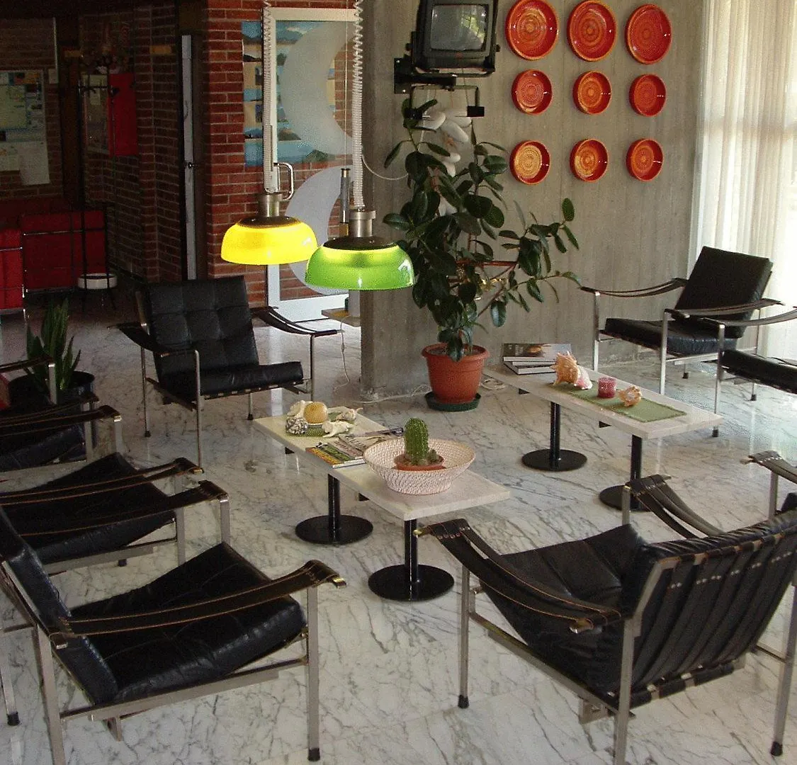 Hotel Marina Marina di Massa 3*,